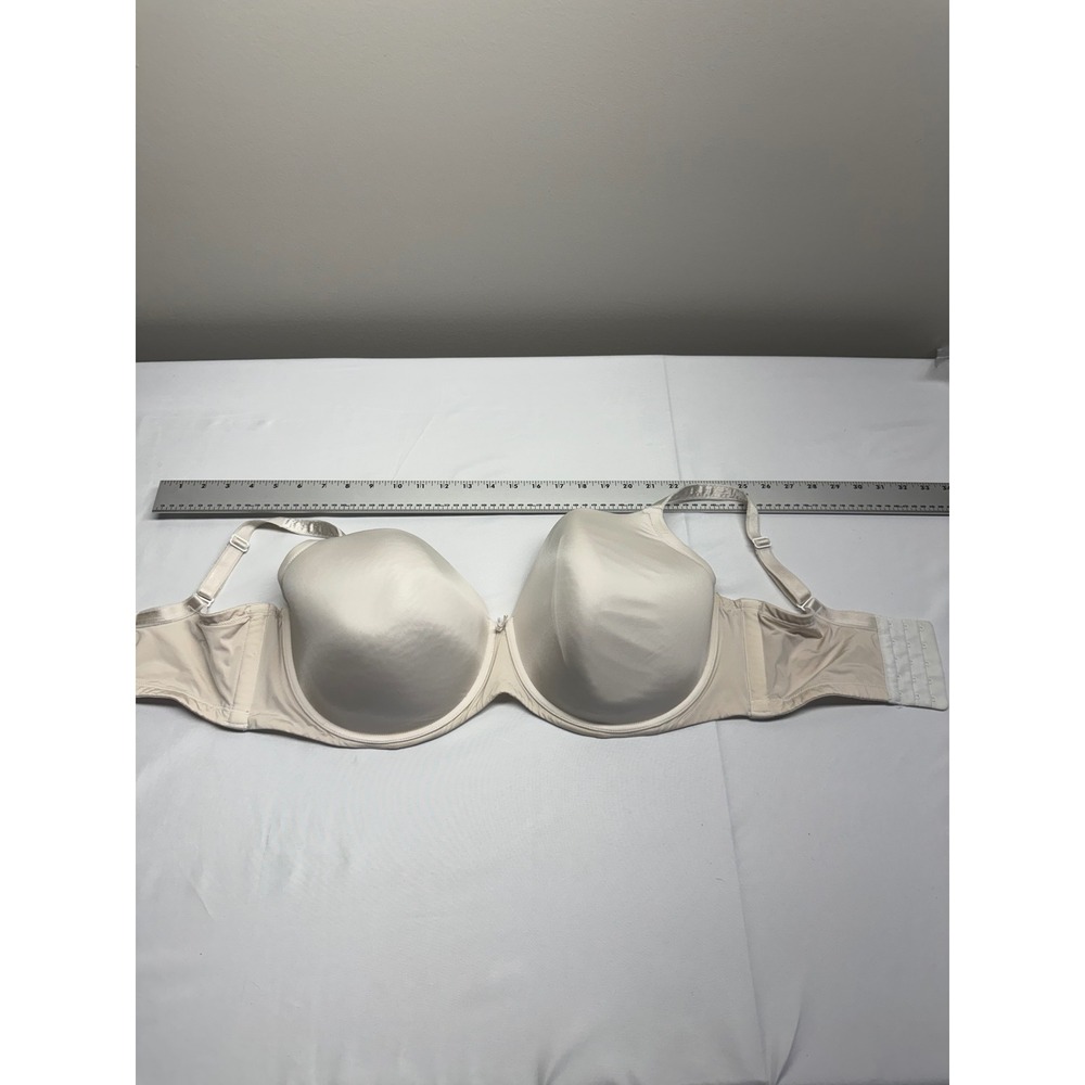 Torrid Sexy T-Shirt Bra Beige Nude Underwire Full Coverage 40H Seamless Chic